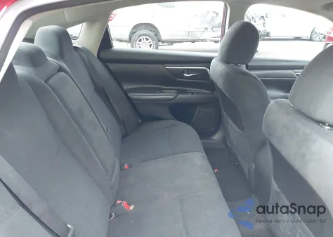 2015 Nissan Altima 2.5 S z USA, uszkodzony, nr VIN 1N4AL3AP4FC498595